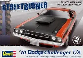 Revell 1970 Dodge Challenger 2-In-1 1:25 - 12596 1