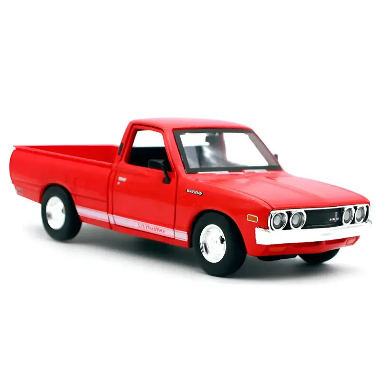 Maisto 1973 Datsun 620 Pickup 1:24 - 31522 1