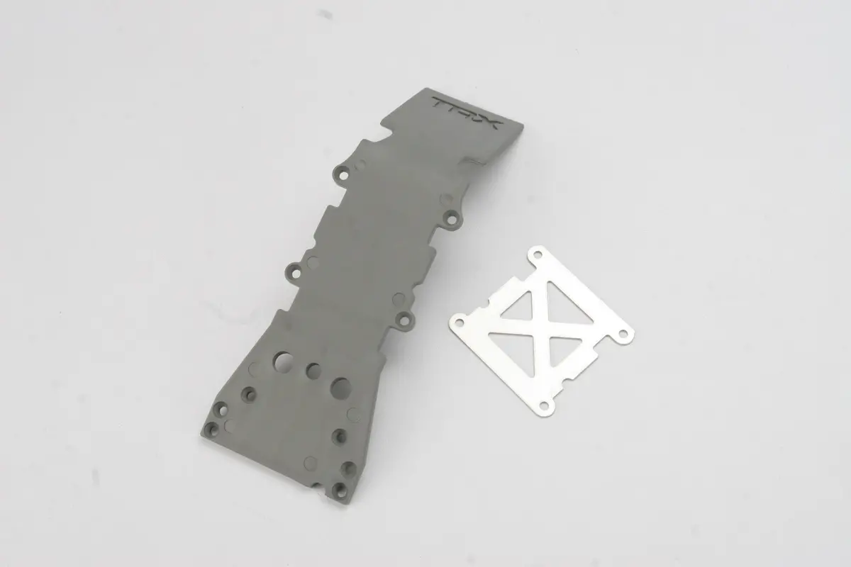 Traxxas Front Skidplate Grey W/ Stainless Brace - 4937A 1