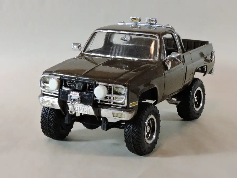 Mpc 1984 Gmc Pickup Black 1:25 - Mpc848 2