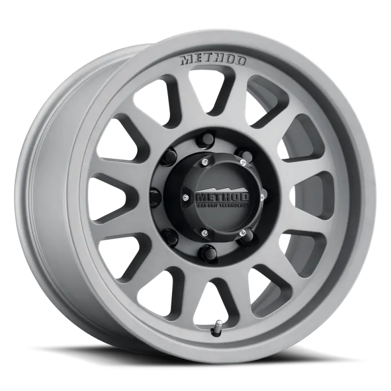 Method Mr704 Hd 17X9 18Mm Offset 8X6.5 130.81Mm Cb Titanium Wheel 1